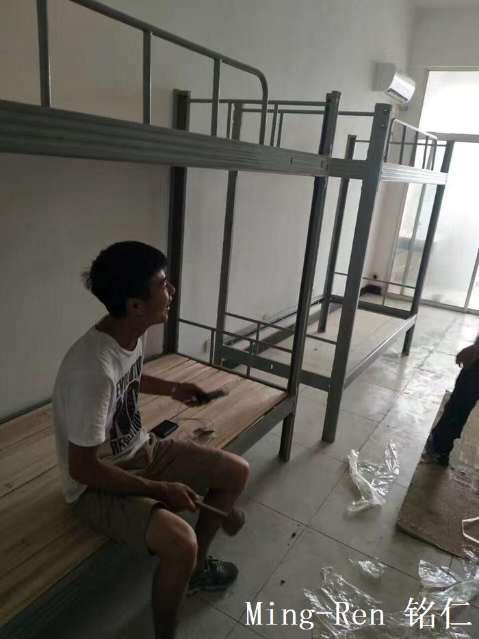 員工上下鋪