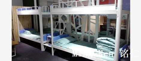 又一所私立學(xué)校宿舍床樣品安裝完畢,客戶表示很滿意
