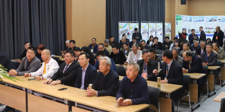 戴氏企業(yè)創(chuàng)始人齊坐一堂
