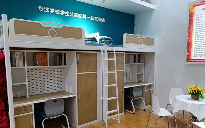 銘仁控股集團(tuán)參加第51屆廣交會現(xiàn)場1