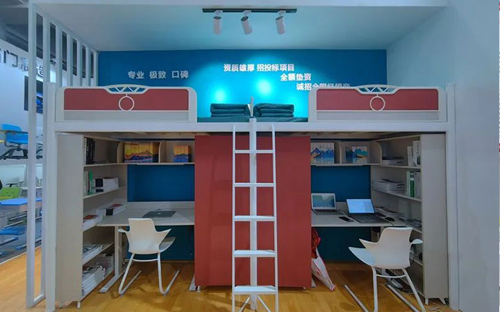 銘仁控股集團(tuán)參加第51屆廣交會現(xiàn)場2