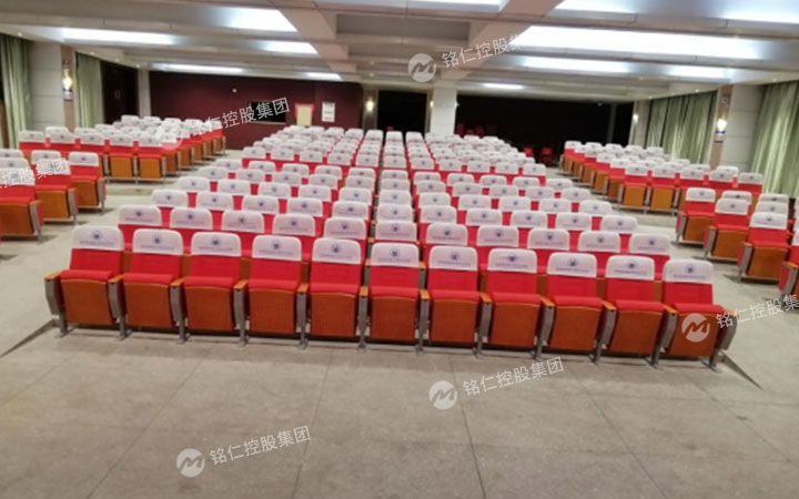 湖南特殊中等專業(yè)學(xué)校用禮堂椅 選擇了銘仁家具