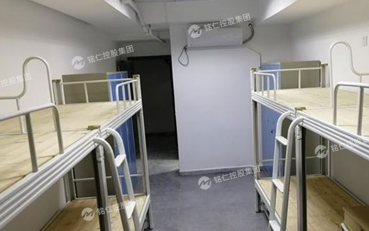 快來看，延年世紀酒店員工宿舍床原來長這樣